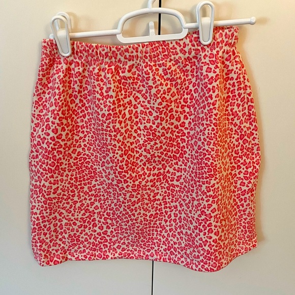 Brandy Melville skirt - Picture 2 of 3
